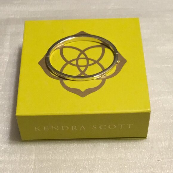 Very lovely Kendra Scott gold tone bracelet with box - Picture 7 of 12
